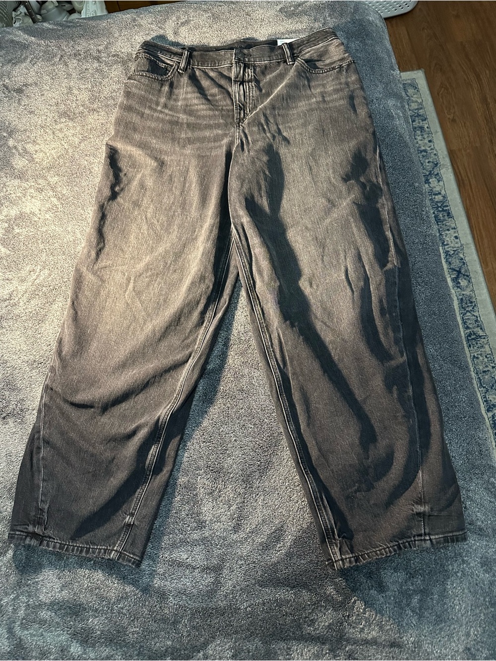 American Eagle Outfitters Women's Black Washed Straight-Leg Jeans